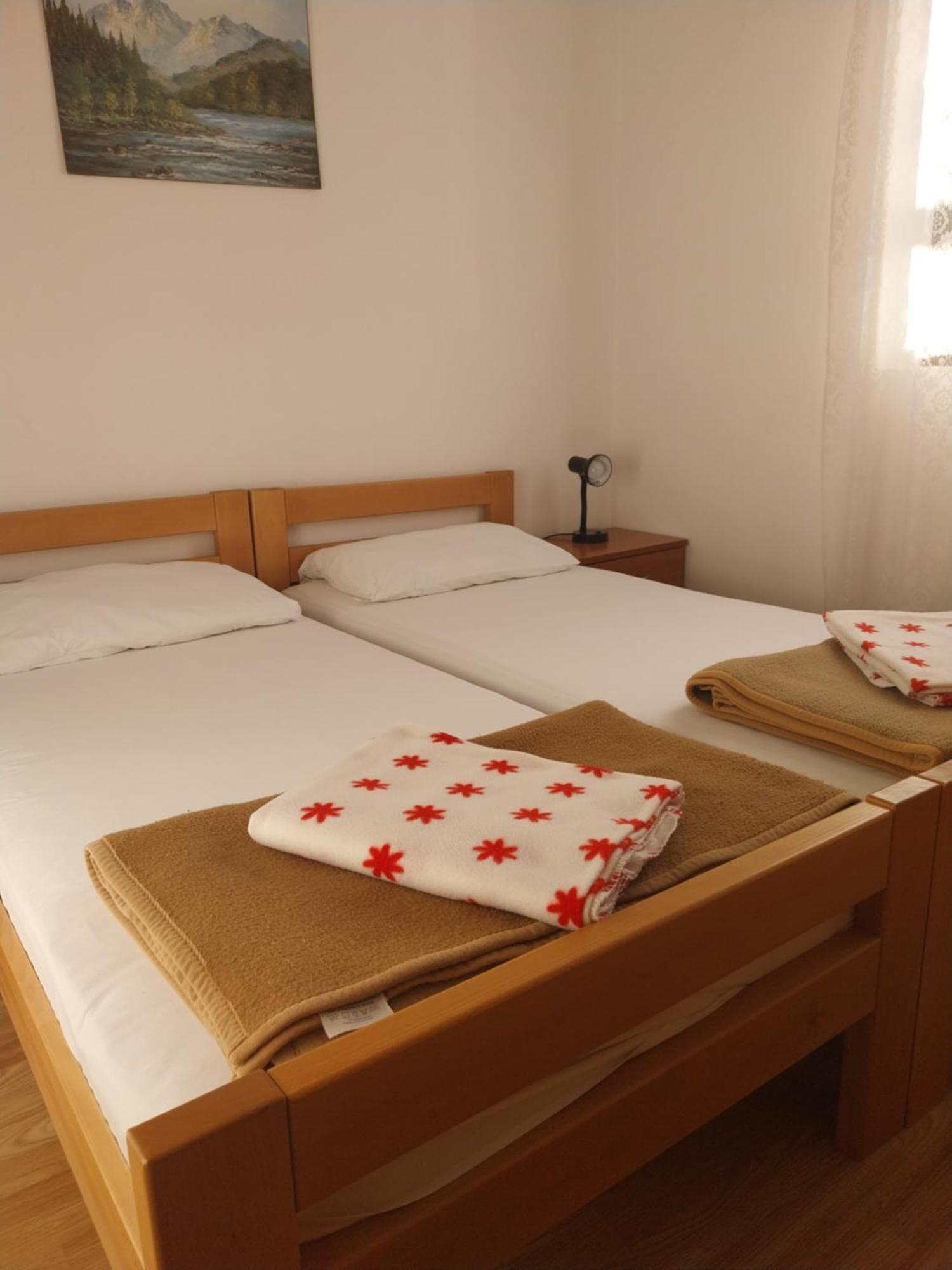 Apartmani Mile Krk Town Zewnętrze zdjęcie